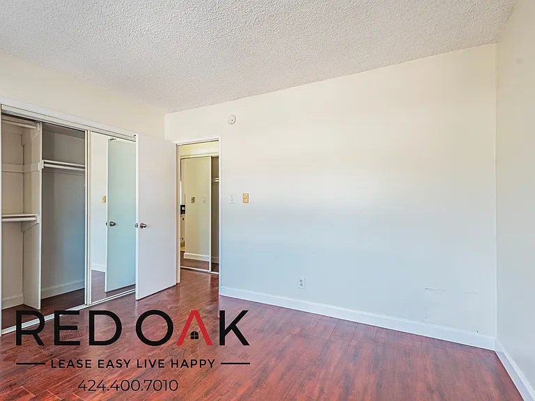 1545 N Bronson Ave #221 — Photo 9