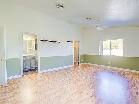 5th image of 4178 Lucas Ave