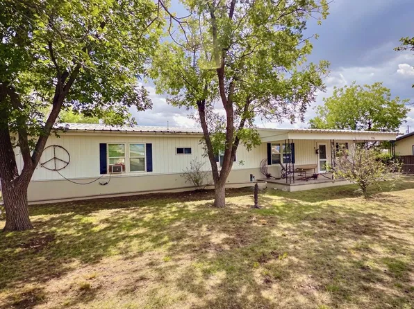 105 W 3rd St, Marfa, TX 79843