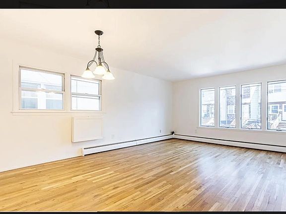 4th image of 136 Suburbia Ter APT 1