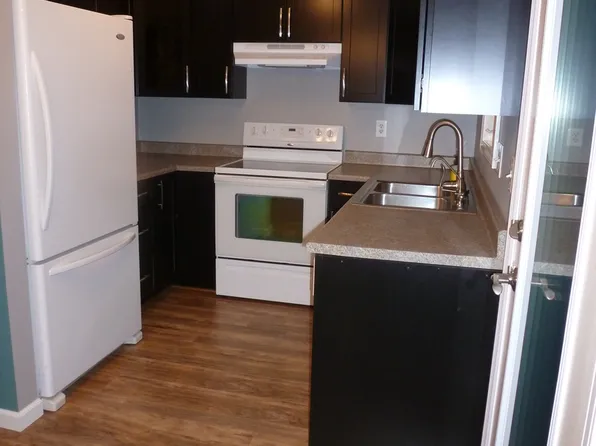 1032 Evergreen St, Fairbanks, AK 99709