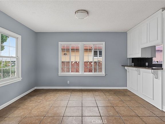 4th image of 1405 Westminster Ave