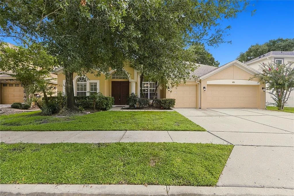 4 bed, 3.0 bath, 2605 sqft, $3,500 — Photo 1