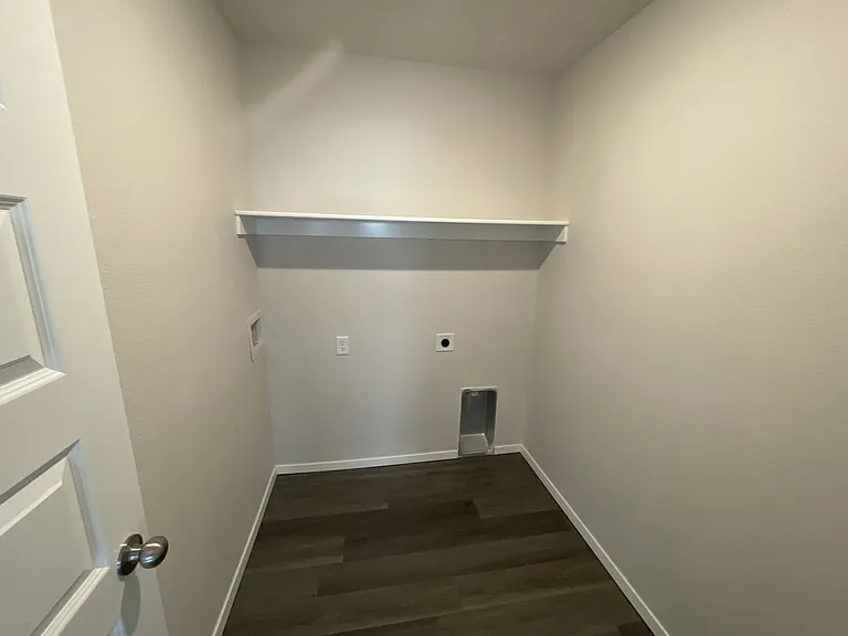 1789 Loveland St — Photo 12