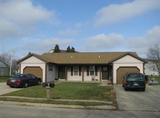 604 E Hendelmeyer Ave, Effingham, IL 62401