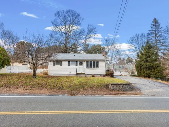440 Shawsheen St, Tewksbury, MA 01876