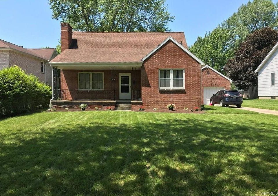 1st image of 206 Westcliff Dr