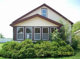 206 S Logan St, Kewanna, IN 46939
