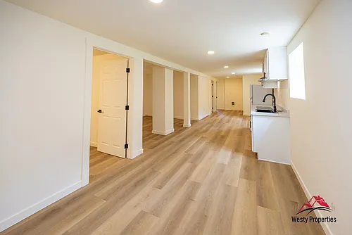 542 NE Brazee St Photo 1