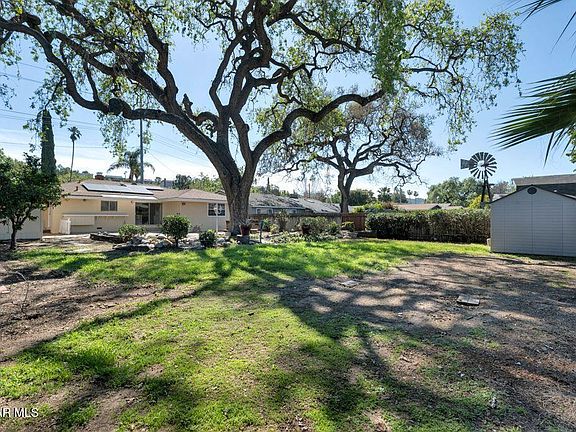5th image of 685 Paige Ln