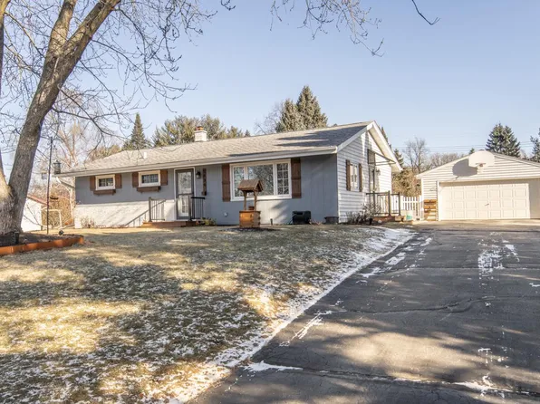 5434 South 200th STREET, New Berlin, WI 53146