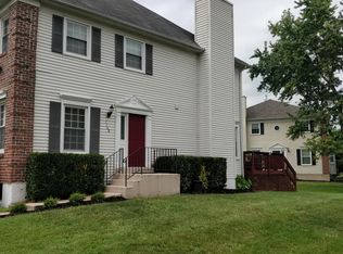 7108 Pleasant Point Ct, Alexandria, VA 22315