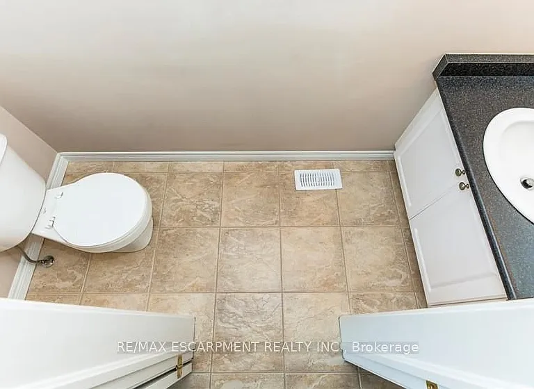 2340 Whistling Springs Cres — Photo 20