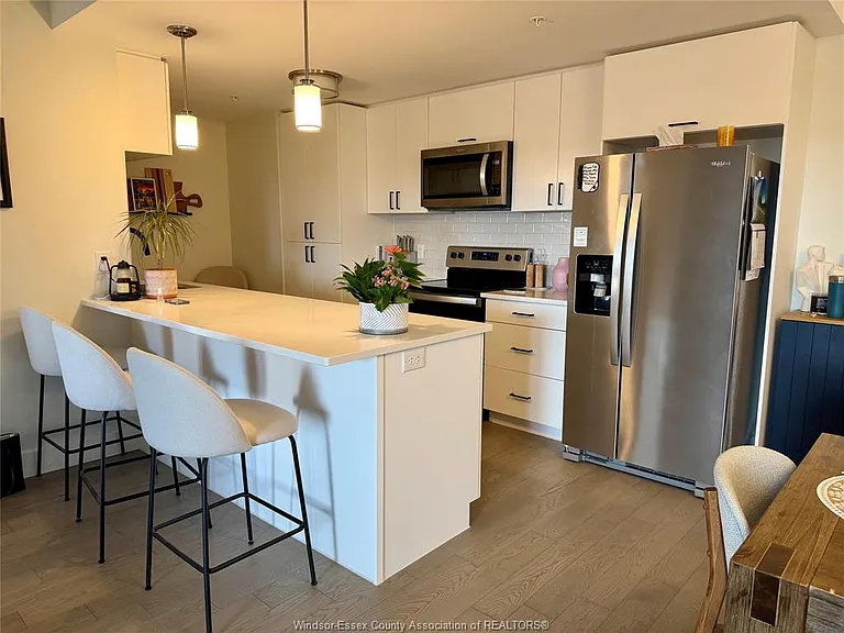 2550 Sandwich West Pkwy #505 — Photo 2
