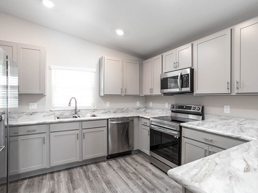 Move-in ready home for sale in Auburndale, FL