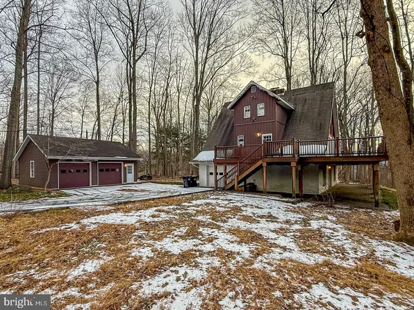2240 Deep Creek Rd, Perkiomenville, PA 18074