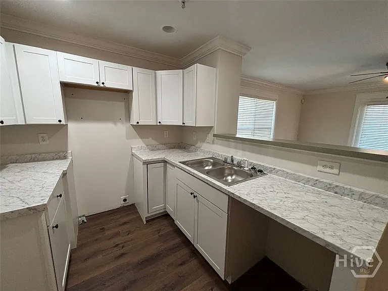 1035 Barnett Shoals Rd #1025 — Photo 3