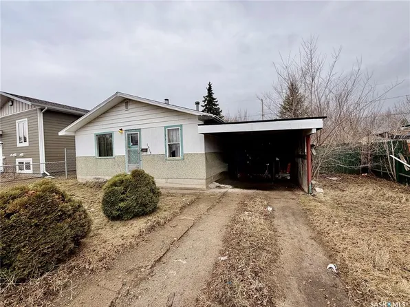 1915 15th STREET W, Prince Albert, SK S6V 3V1