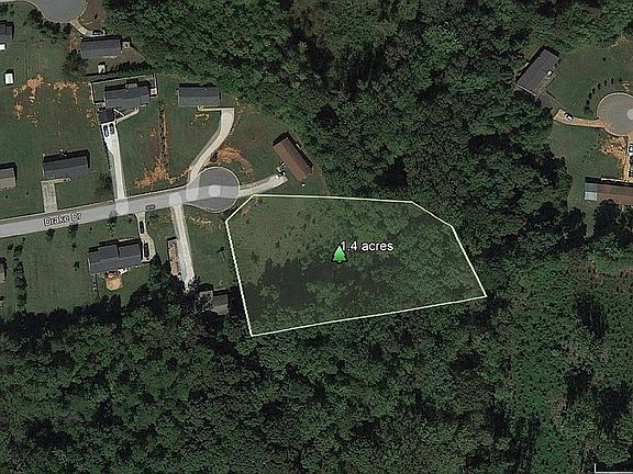 2nd image of 3022 Drake Dr