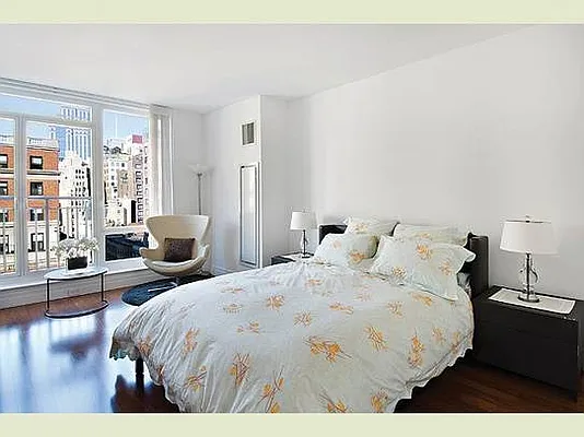 Sold by Stribling | media 23