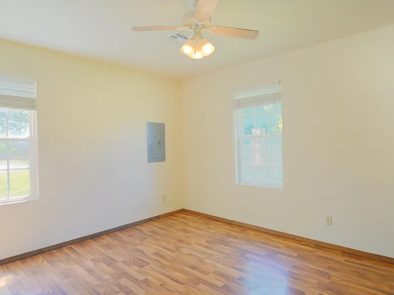 3117 S Wall Ave — Photo 9