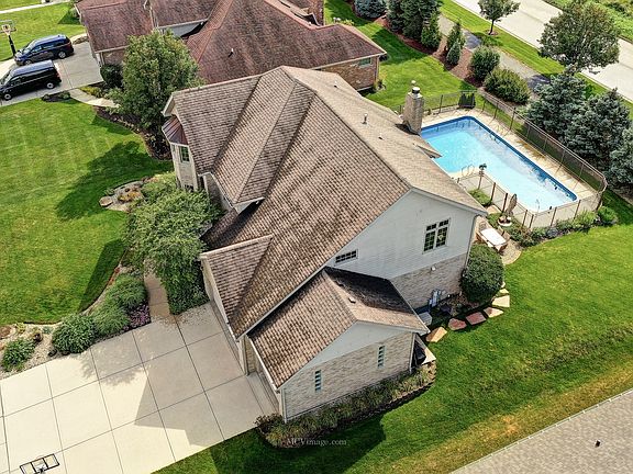 5th image of 19938 Golden Oak Ln