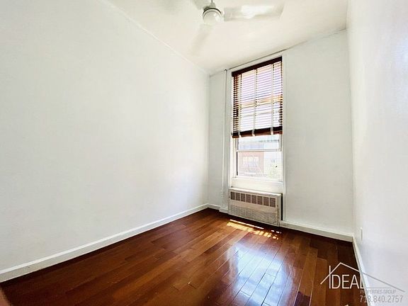 3rd image of 521 Grand St #3F
