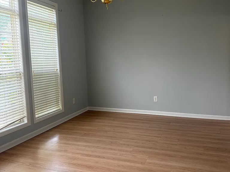 908 Northwood Hills Ave — Photo 9