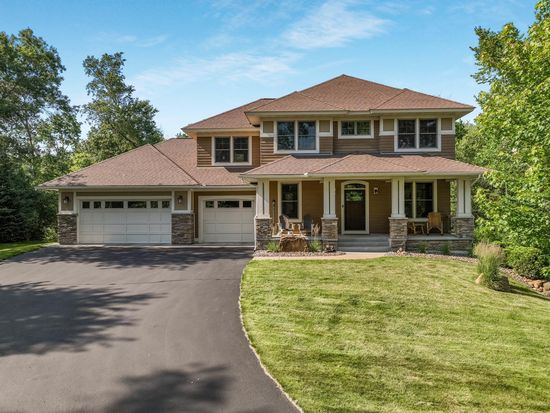 860 Prairie Meadows Dr, Hudson, WI 54016