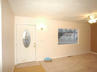 402 Wherritt Ln, Liberty, MO 64068