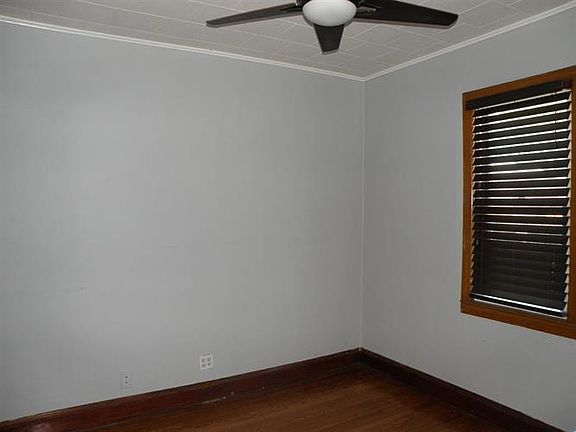 5th image of 2312 White Oak Ave