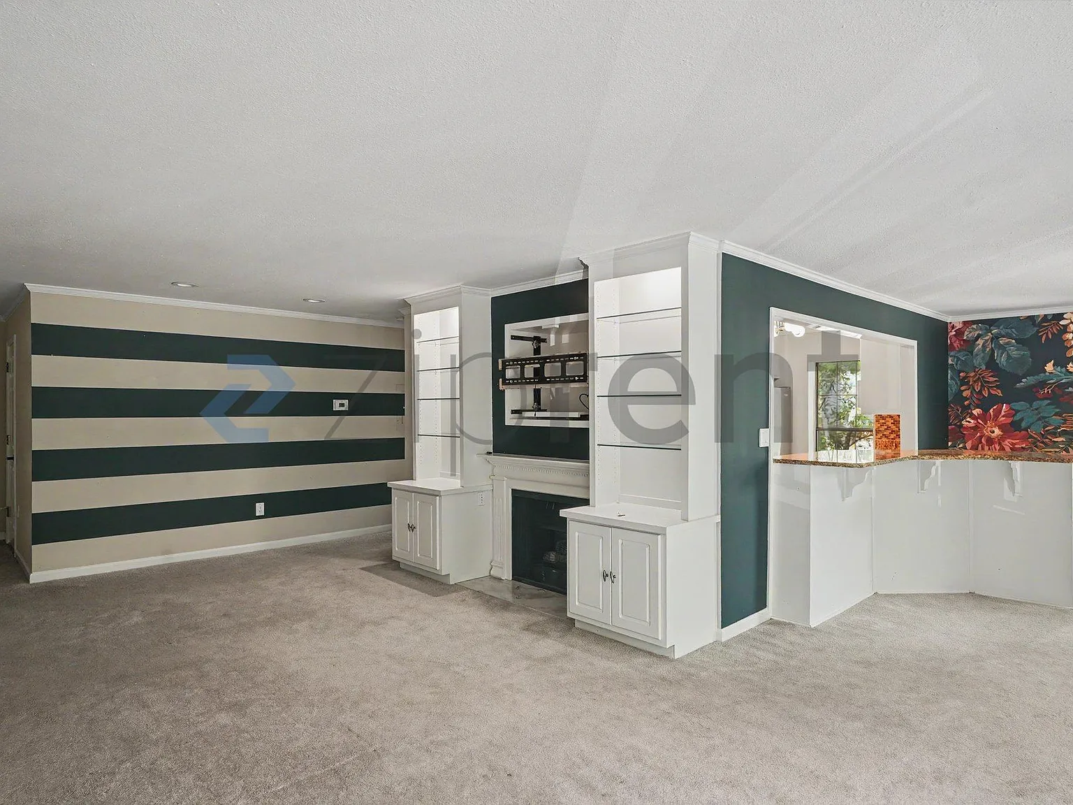 2 bed, 1462 sqft, $2,200 — Photo 2