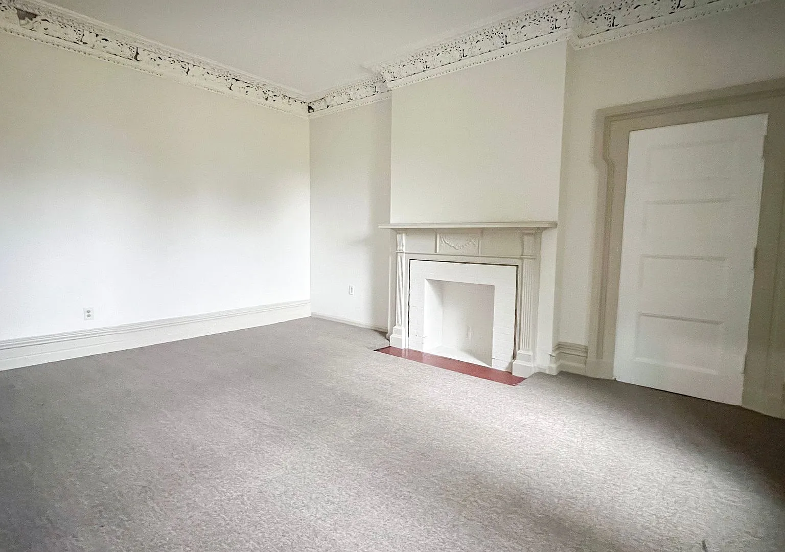 154 Wethersfield Ave / Jess Properties LLC — Photo 2