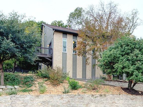 3rd image of 3907 Dry Creek Dr