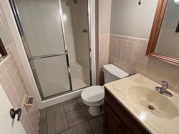 4th image of 405 Azure Hills Dr
