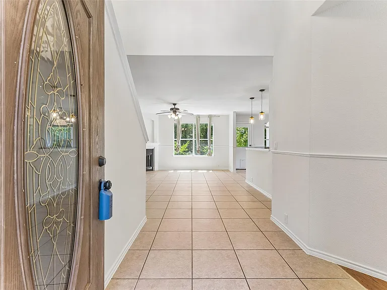 2372 Paradise Ridge Dr — Photo 3