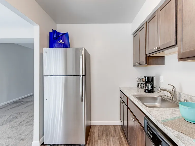 Catons Villas South Townhomes — Photo 3