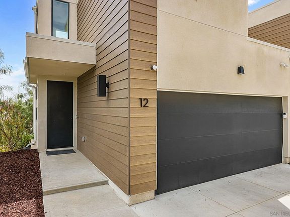2nd image of 1065 32nd St