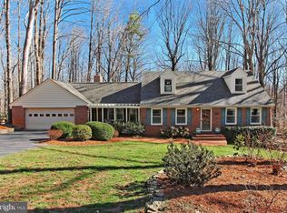 10858 Hampton Rd, Fairfax Station, VA 22039