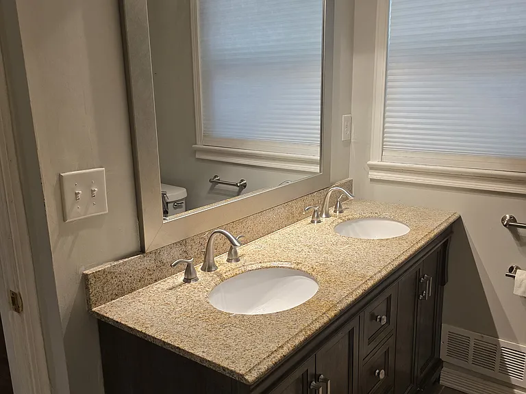 869 Jefferson Ave — Photo 10
