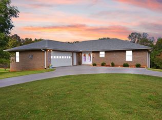 16 Field Dr, Somerset, KY 42503