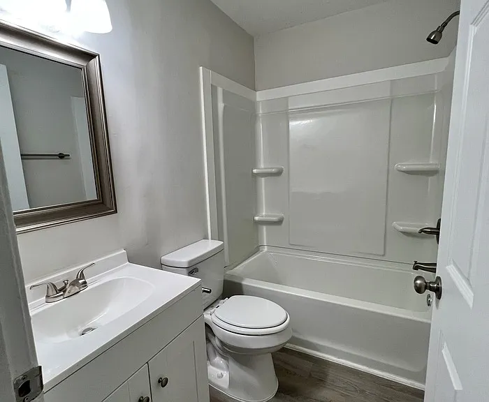 807 Jordan St S #A — Photo 5
