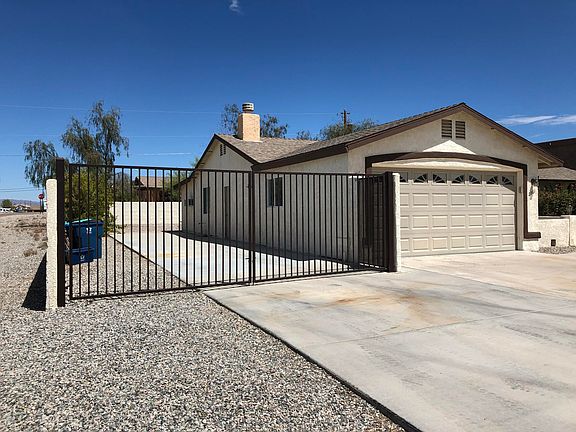 2nd image of 2361 Barranca Dr