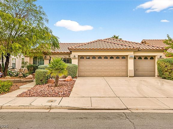 4th image of 3054 Emerald Wind St