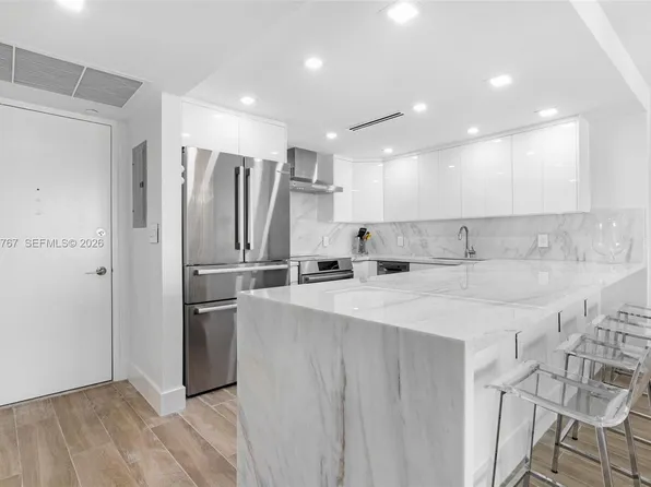 5701 Collins Ave APT 1707, Miami Beach, FL 33140