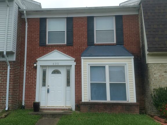 Traditional Townhouse