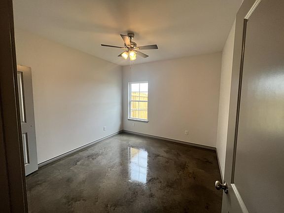 5th image of 10071 Shadow Wood Cir #11040186