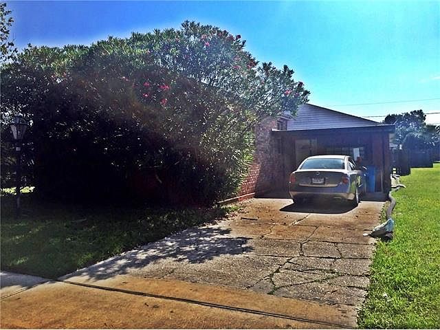 1st image of 2821 Plaza Dr