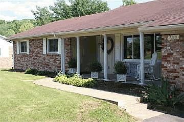 2nd image of 2309 Brandon Ln