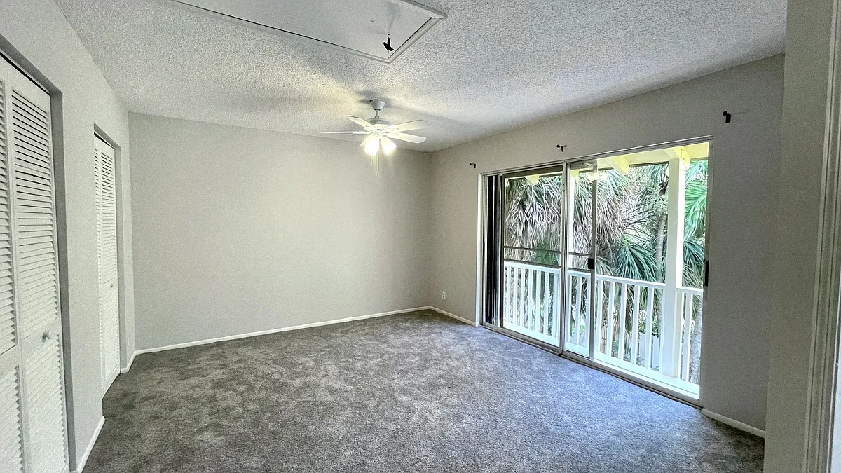 Building Photo - 117 Seabreeze Cir #117